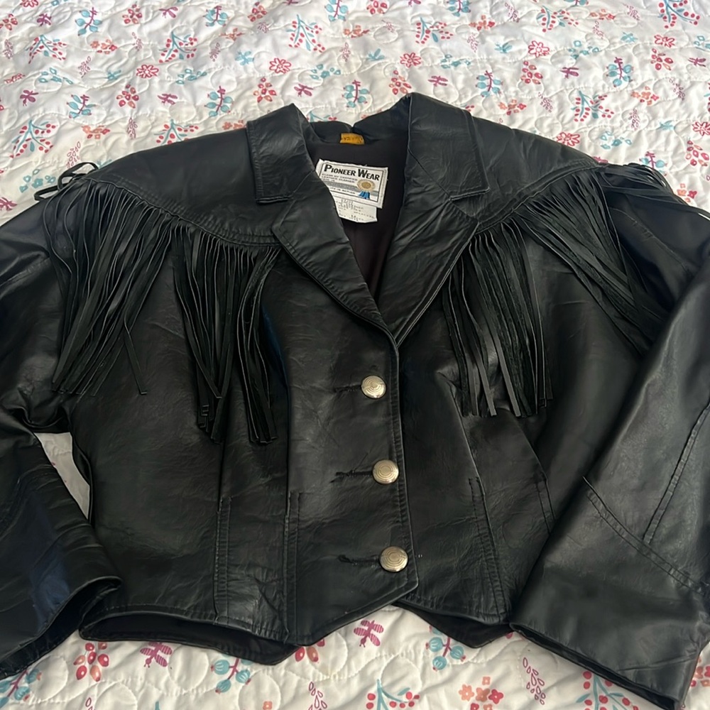 Vintage Pioneer Wear Western Jacket 12 Black Leather Fringe Cropped